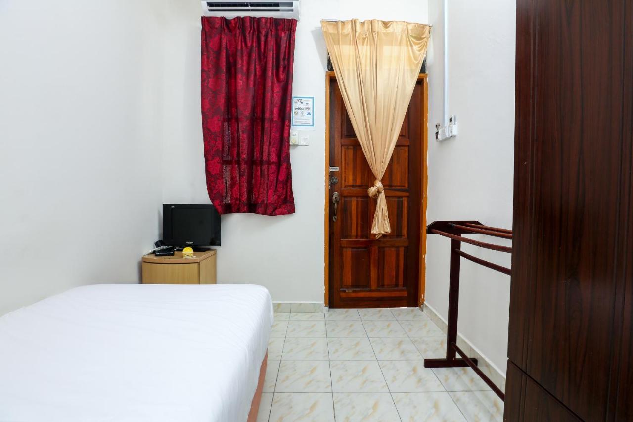 Oyo 89887 Chalet Yunie Marang Kültér fotó